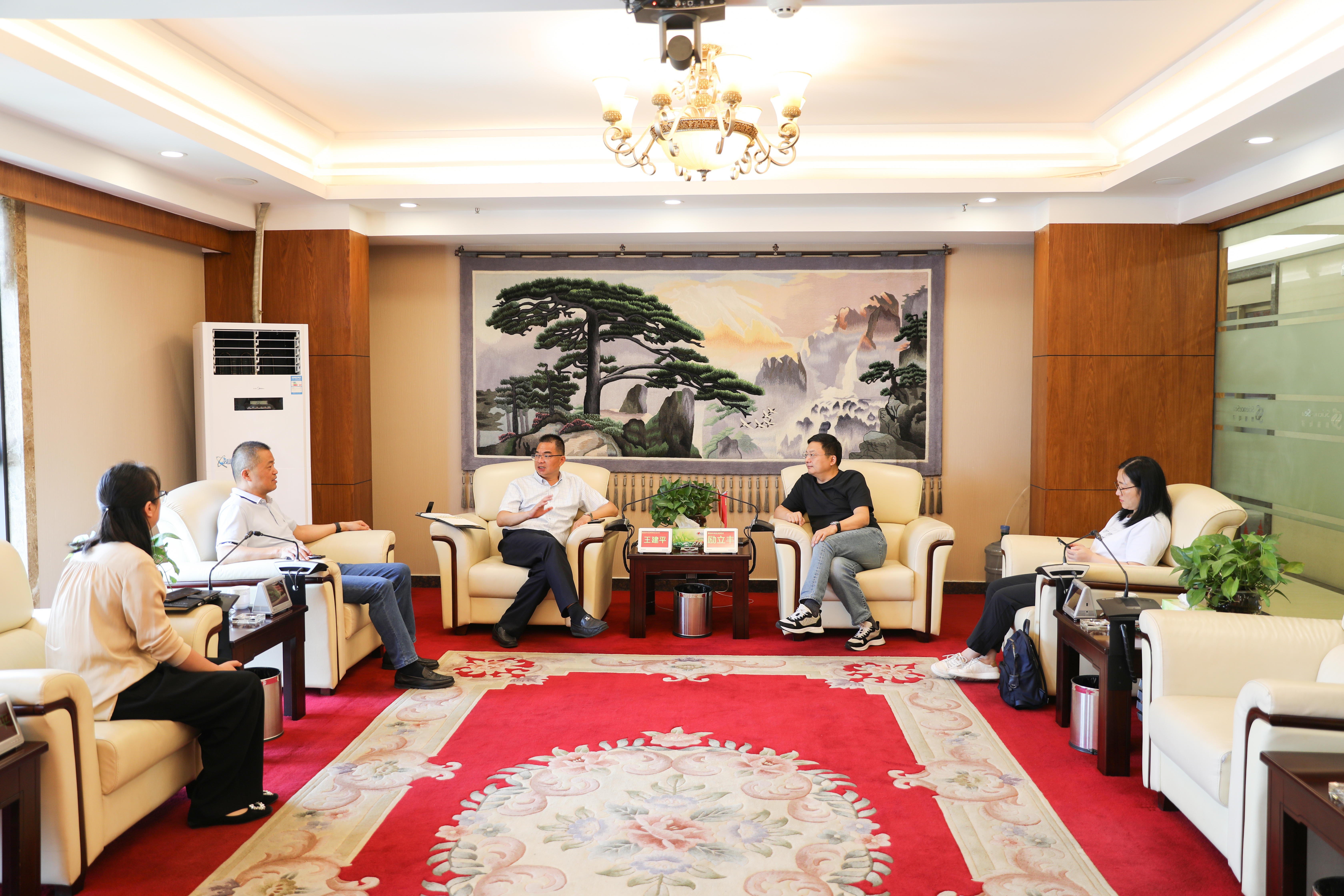 1722836744981109.jpg 0R8A5473.JPG